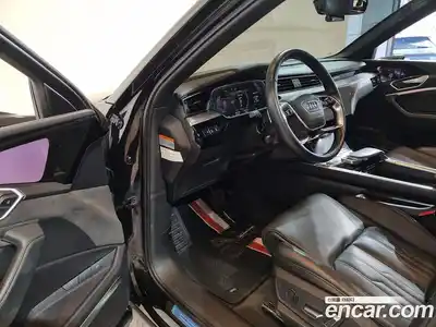 Audi e-tron 2021 0.2 Автомат в Москве № 196757, миниатюра 10