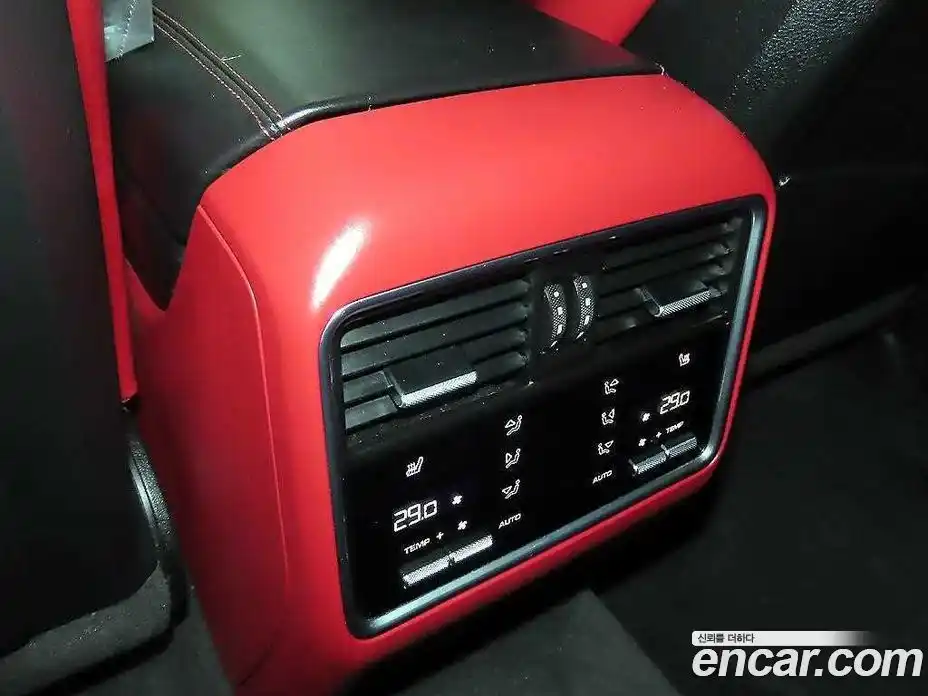 Porsche Cayenne 2021 3.0 Автомат в Москве № 197684, фото 13