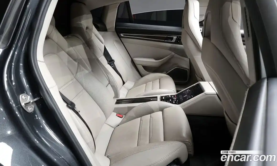 Porsche Panamera 2017 2.9 Автомат в Москве № 198024, фото 11