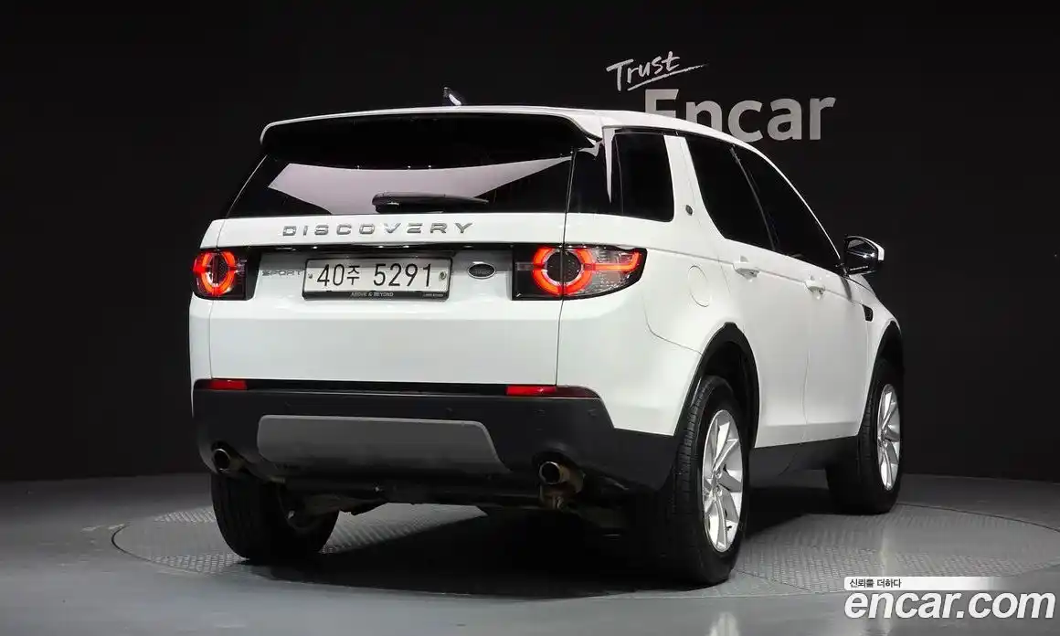 Land Rover Discovery Sport 2017 2.0 Автомат в Москве № 198231, фото 6