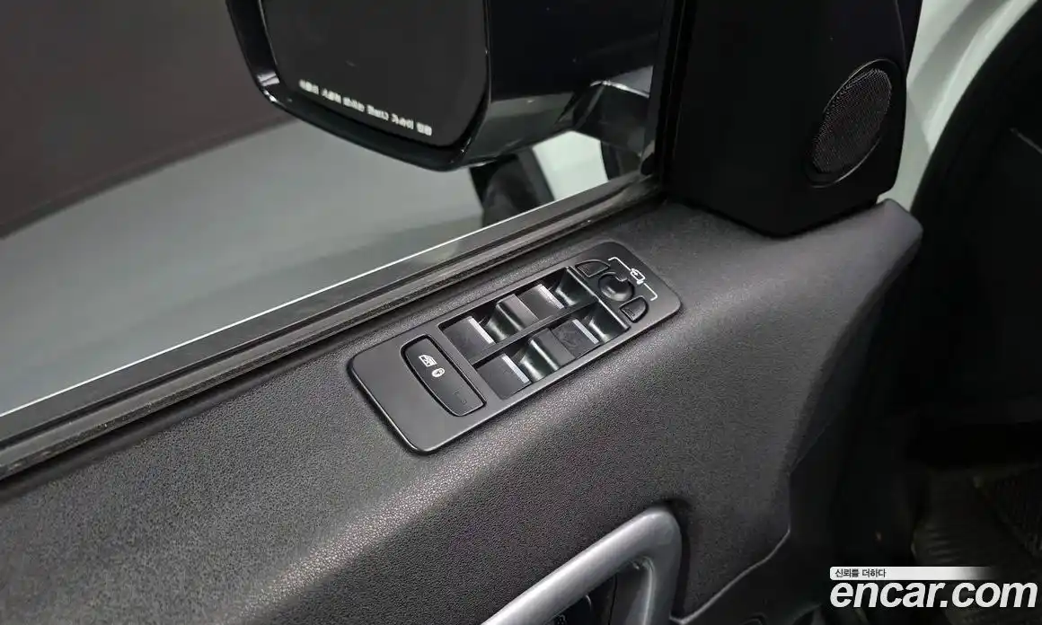 Land Rover Discovery Sport 2017 2.0 Автомат в Москве № 198231, фото 9