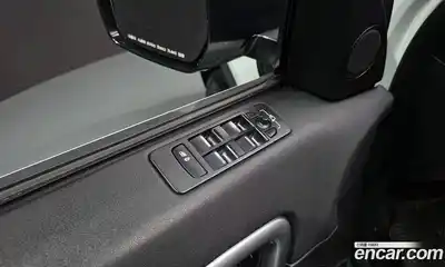 Land Rover Discovery Sport 2017 2.0 Автомат в Москве № 198231, миниатюра 9