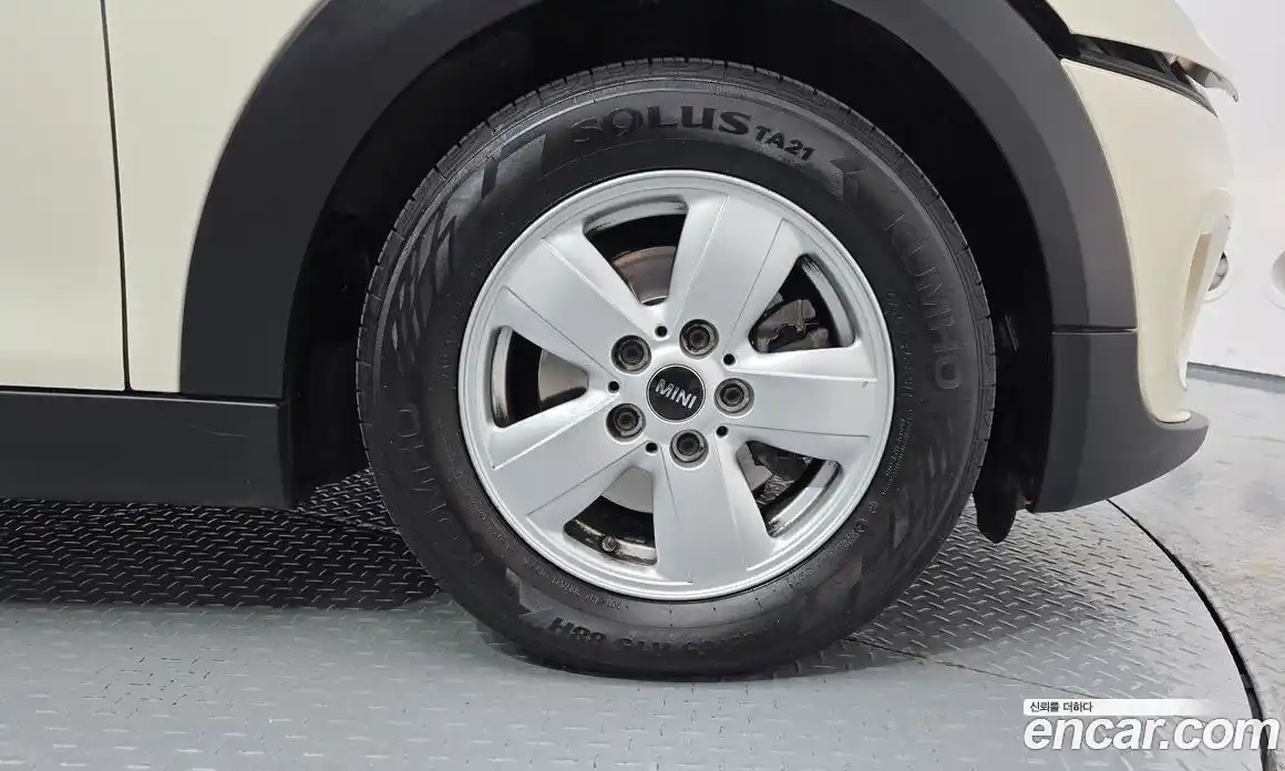 Mini Cooper 2015 1.5 Автомат в Москве № 198433, фото 5