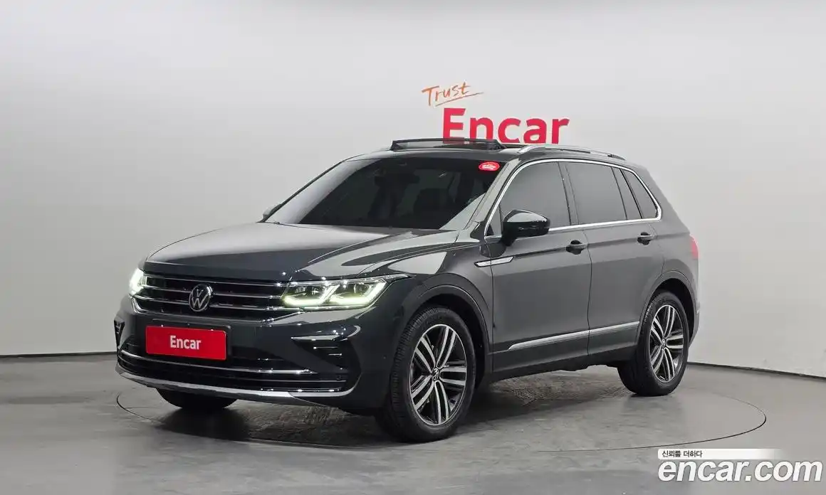 Volkswagen Tiguan 2023 2.0 Автомат в Москве № 198931, фото 1