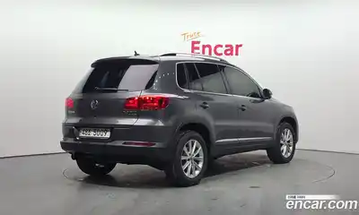 Volkswagen Tiguan 2015 2.0 Автомат в Москве № 199247, миниатюра 7