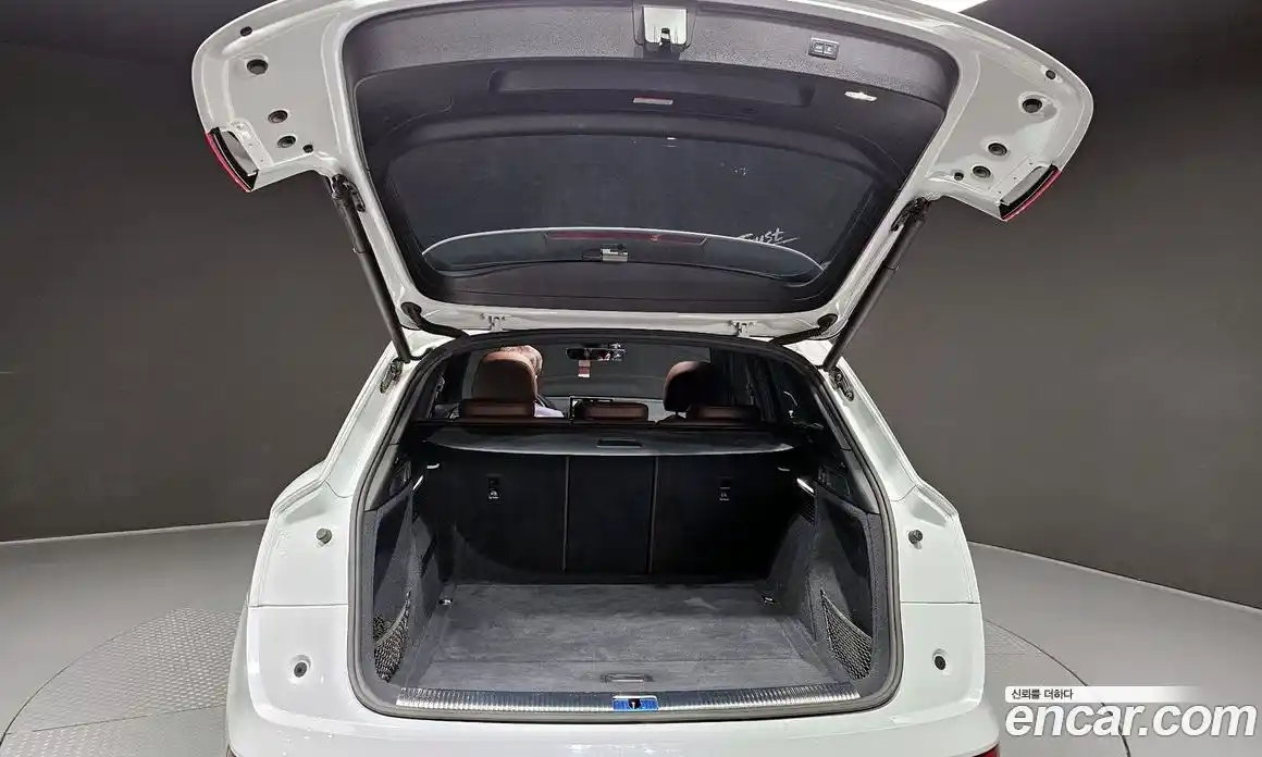 Audi Q5 2020 2.0 Автомат в Москве № 200029, фото 17