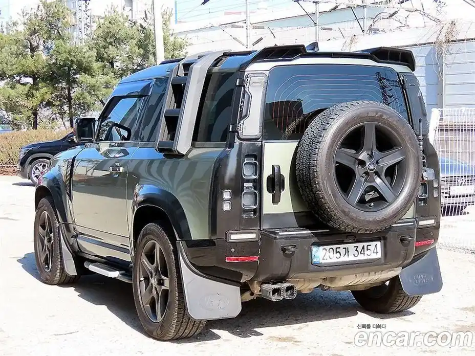 Land Rover Defender 2022 3.0 Автомат в Москве № 200802, фото 3