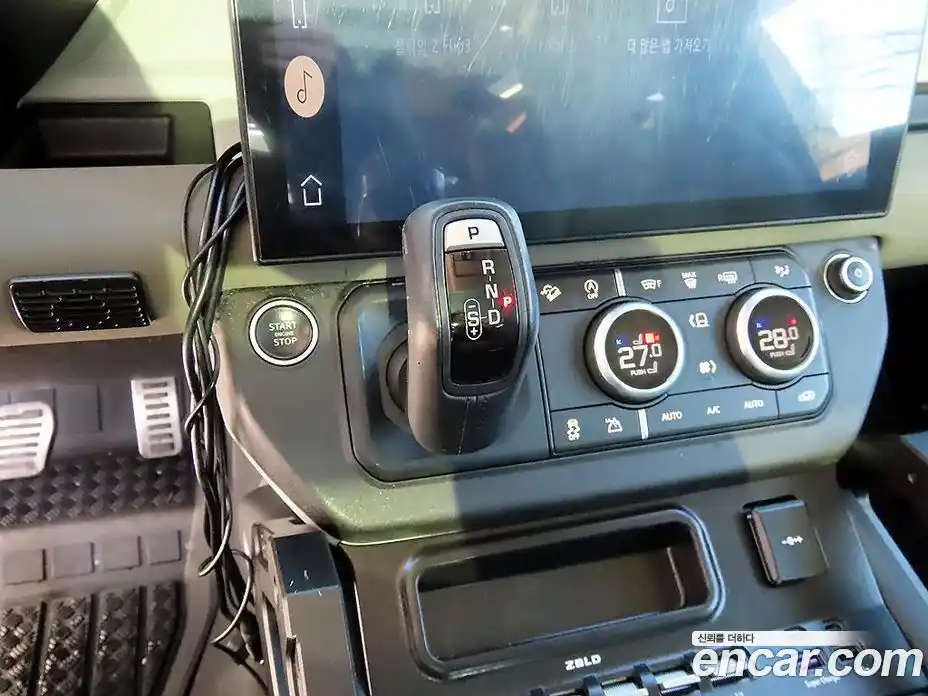 Land Rover Defender 2022 3.0 Автомат в Москве № 200802, фото 10