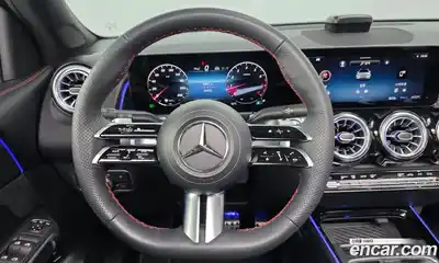 Mercedes-Benz GLB-Class 2024 2.0 Автомат в Москве № 205692, миниатюра 2