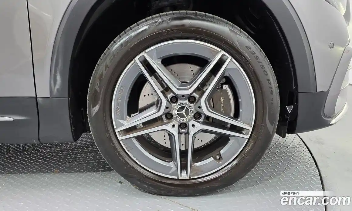 Mercedes-Benz GLB-Class 2024 2.0 Автомат в Москве № 205692, фото 6