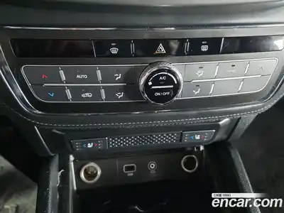 SsangYong Rexton 2018 2.2 Автомат в Москве № 208604, миниатюра 9