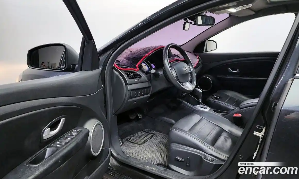 Renault SM3 2015 1.6 Автомат в Москве № 208950, фото 14