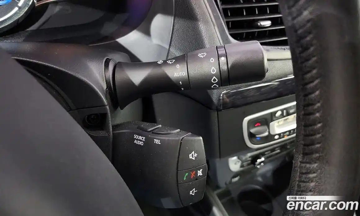 Renault SM3 2015 1.6 Автомат в Москве № 208950, фото 15