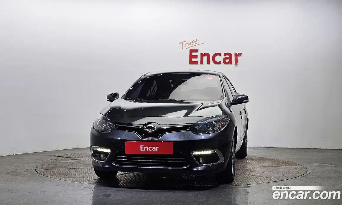 Renault SM3 2015 1.6 Автомат в Москве № 208950, фото 16