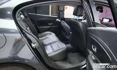 Renault SM3 2015 1.6 Автомат в Москве № 208950, миниатюра 10