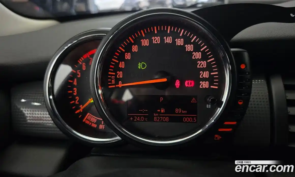 Mini Cooper 2015 1.5 Автомат в Москве № 211190, фото 15