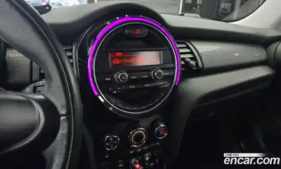 Mini Cooper 2015 1.5 Автомат в Москве № 211190, миниатюра 2