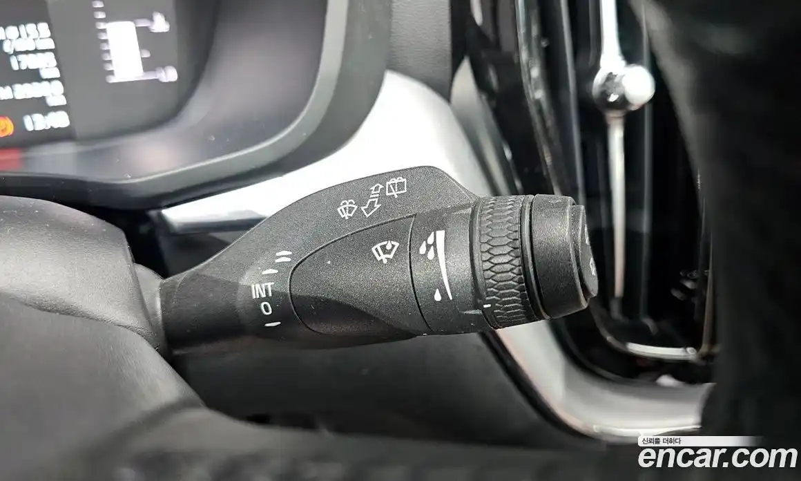 Volvo XC60 2021 2.0 Автомат в Москве № 211980, фото 14