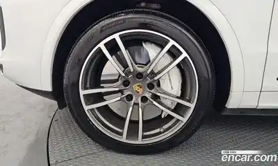 Porsche Cayenne, 2020