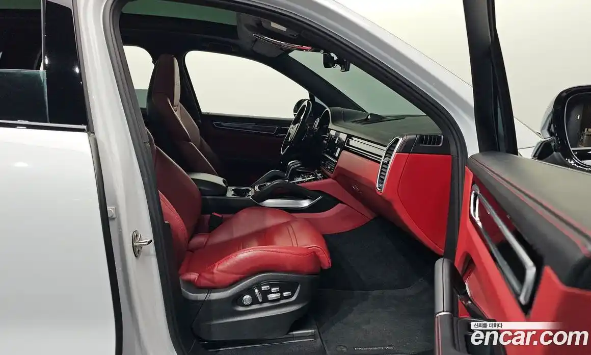 Porsche Cayenne 2020 4.0 Автомат в Москве № 213244, фото 14