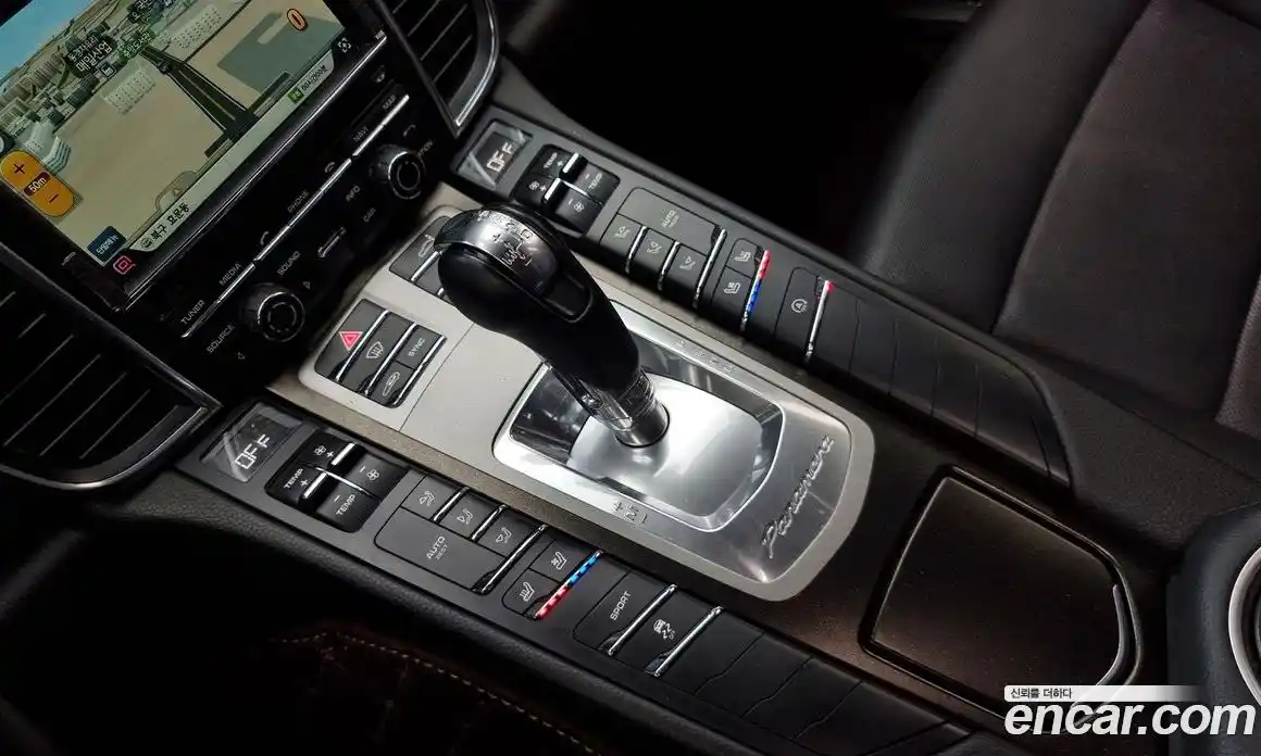 Porsche Panamera 2014 3.6 Автомат в Москве № 213276, фото 9