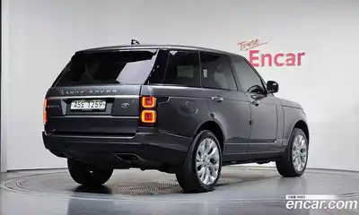 Land Rover Range-Rover 2018 4.4 Автомат в Москве № 213453, миниатюра 2