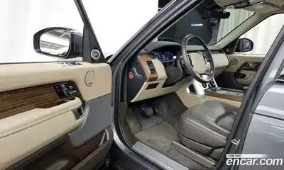 Land Rover Range-Rover 2018 4.4 Автомат в Москве № 213453, миниатюра 10