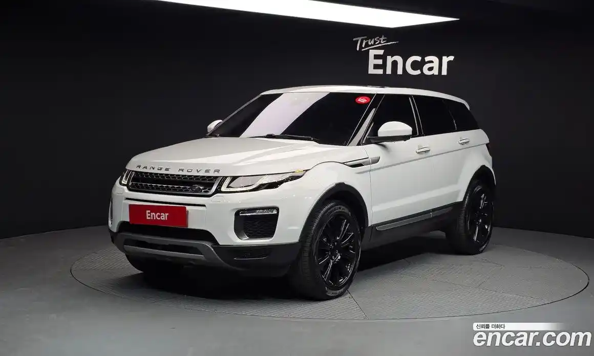 Land Rover Range-Rover Evoque 2017 2.0 Автомат в Москве № 213657, фото 11