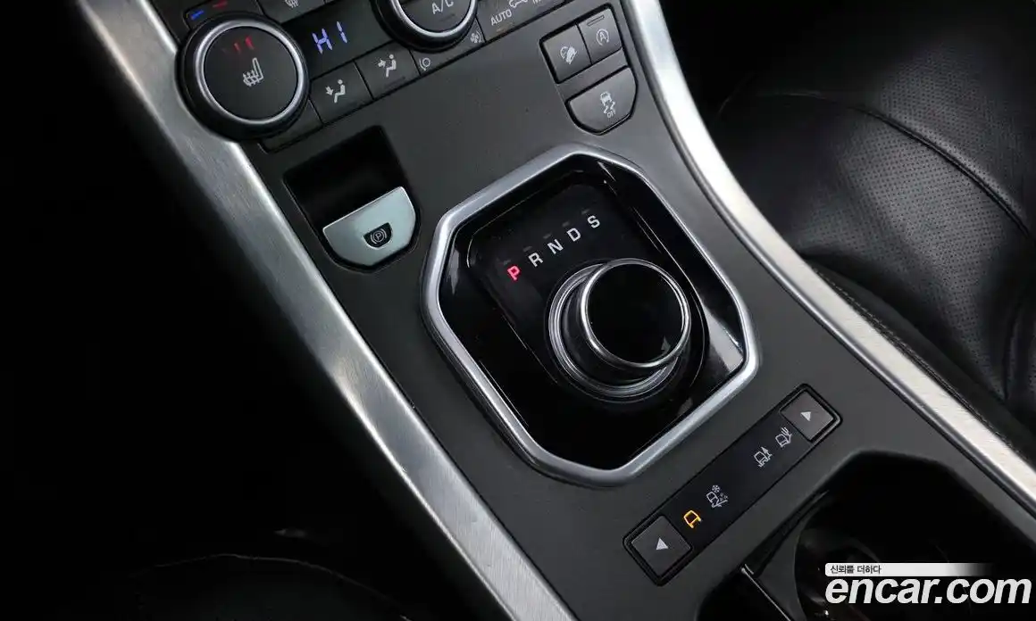 Land Rover Range-Rover Evoque 2017 2.0 Автомат в Москве № 213657, фото 13