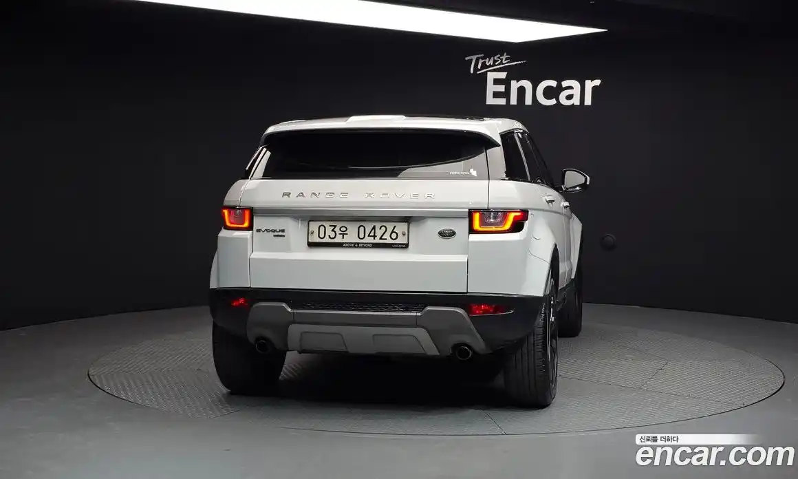 Land Rover Range-Rover Evoque 2017 2.0 Автомат в Москве № 213657, фото 18