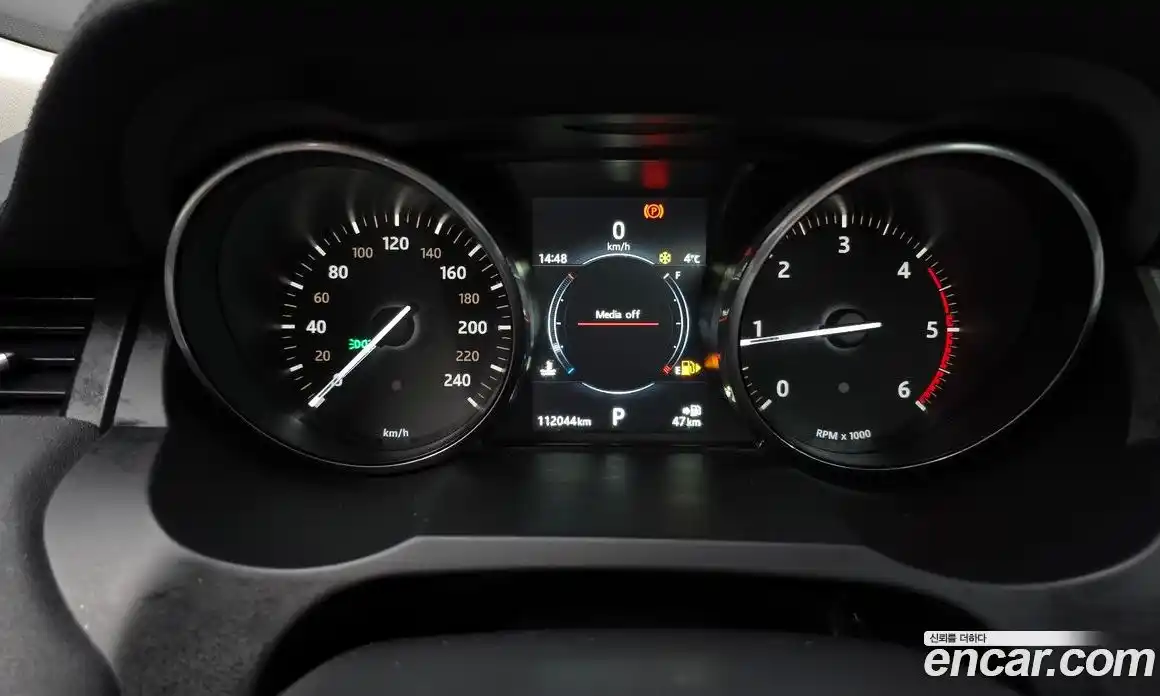 Land Rover Range-Rover Evoque 2017 2.0 Автомат в Москве № 213657, фото 4