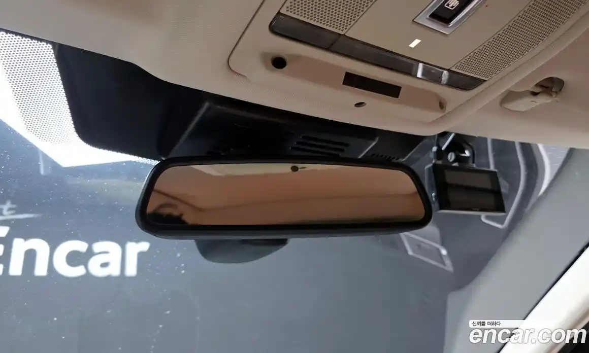 Land Rover Discovery Sport 2017 2.0 Автомат в Москве № 213742, фото 17