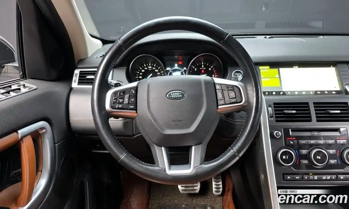 Land Rover Discovery Sport 2017 2.0 Автомат в Москве № 213742, фото 3