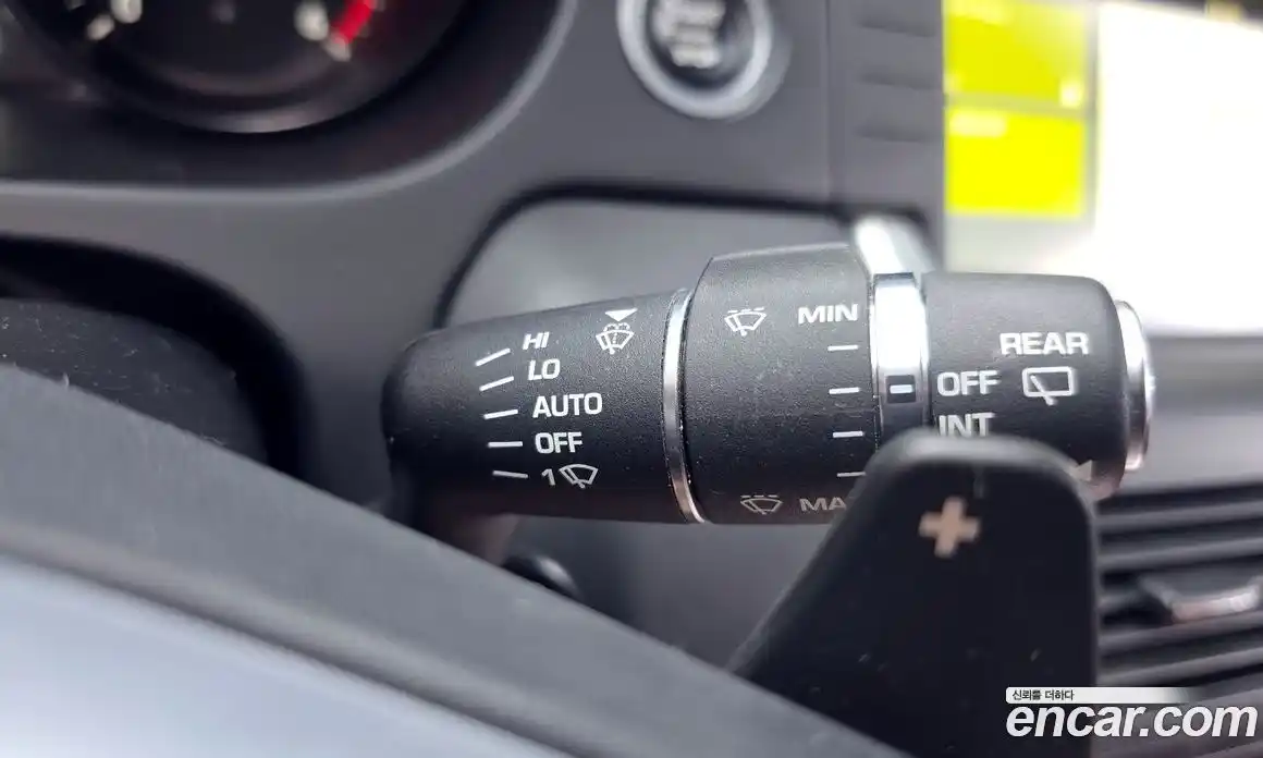 Land Rover Discovery Sport 2017 2.0 Автомат в Москве № 213742, фото 4