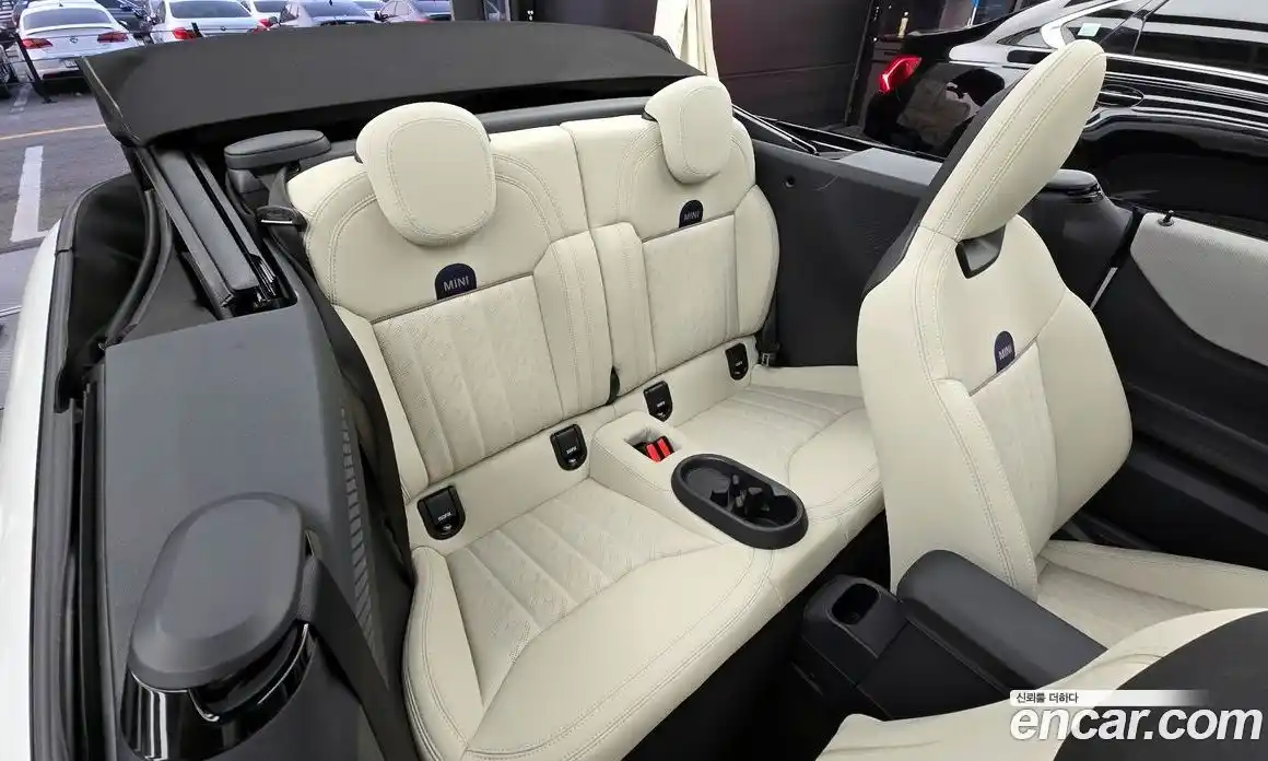 Mini Cooper Convertible 2025 2.0 Автомат в Москве № 214024, фото 17