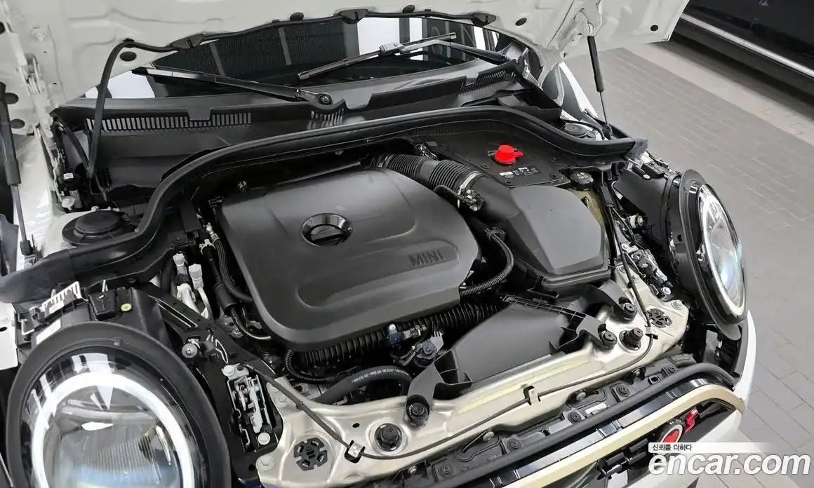 Mini Cooper Convertible 2025 2.0 Автомат в Москве № 214024, фото 18