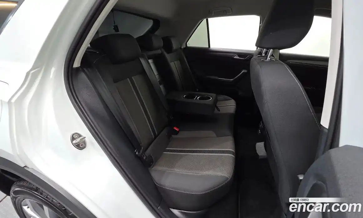 Volkswagen T-Roc 2022 2.0 Автомат в Москве № 215035, фото 16