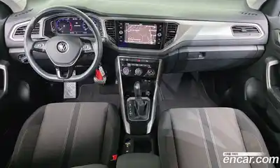 Volkswagen T-Roc 2022 2.0 Автомат в Москве № 215035, миниатюра 3