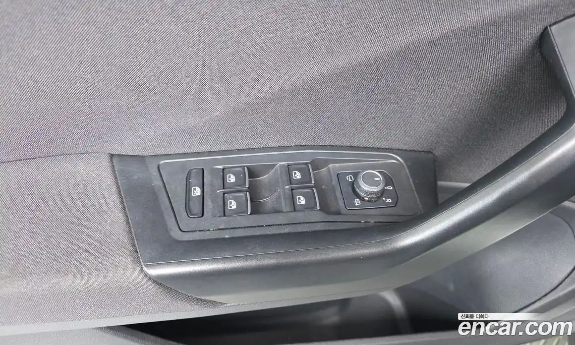 Volkswagen T-Roc 2022 2.0 Автомат в Москве № 215035, фото 7