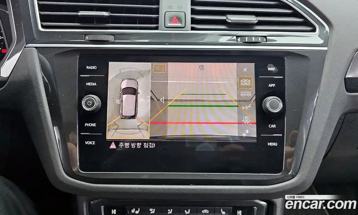 Volkswagen Tiguan 2020 2.0 Автомат в Москве № 215184, фото 11