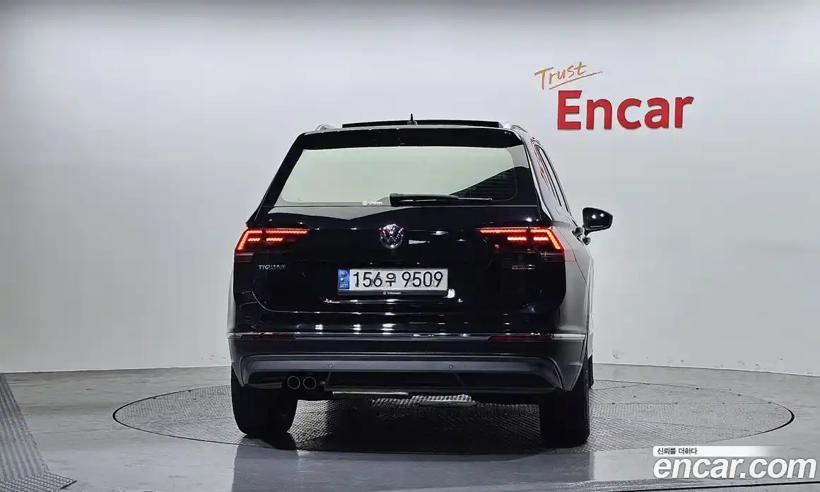 Volkswagen Tiguan 2020 2.0 Автомат в Москве № 215184, фото 14