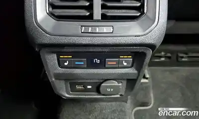 Volkswagen Tiguan 2020 2.0 Автомат в Москве № 215184, миниатюра 3