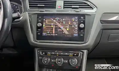 Volkswagen Tiguan 2020 2.0 Автомат в Москве № 215184, миниатюра 9