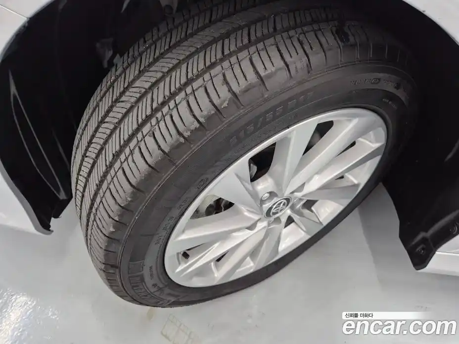 Toyota Camry 2024 2.5 Вариатор в Москве № 215627, фото 5