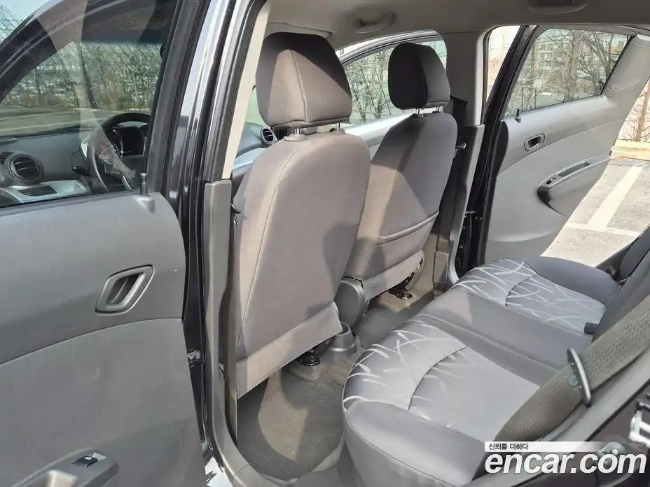 Chevrolet Spark 2014 1.0 Автомат в Москве № 215903, фото 13