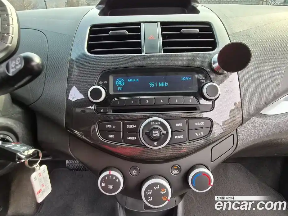 Chevrolet Spark 2014 1.0 Автомат в Москве № 215903, фото 17