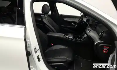 Mercedes-Benz E-Class 2021 2.0 Автомат в Москве № 224534, миниатюра 11