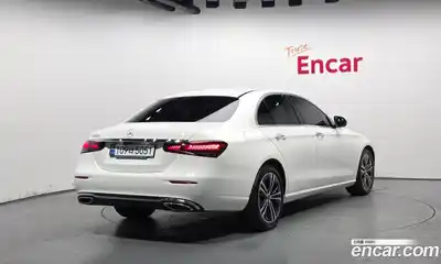 Mercedes-Benz E-Class 2021 2.0 Автомат в Москве № 224534, миниатюра 2