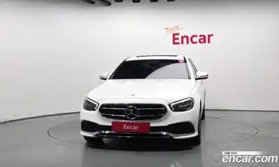Mercedes-Benz E-Class 2021 2.0 Автомат в Москве № 224534, миниатюра 3