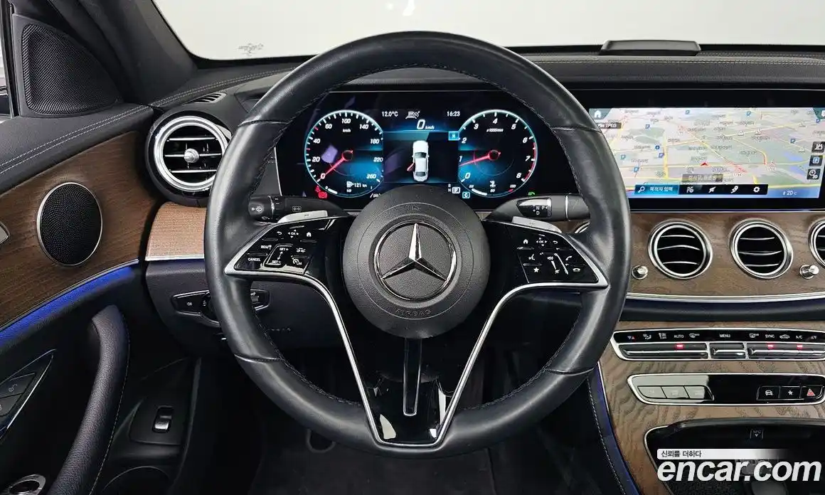 Mercedes-Benz E-Class 2022 2.0 Автомат в Москве № 224794, фото 4